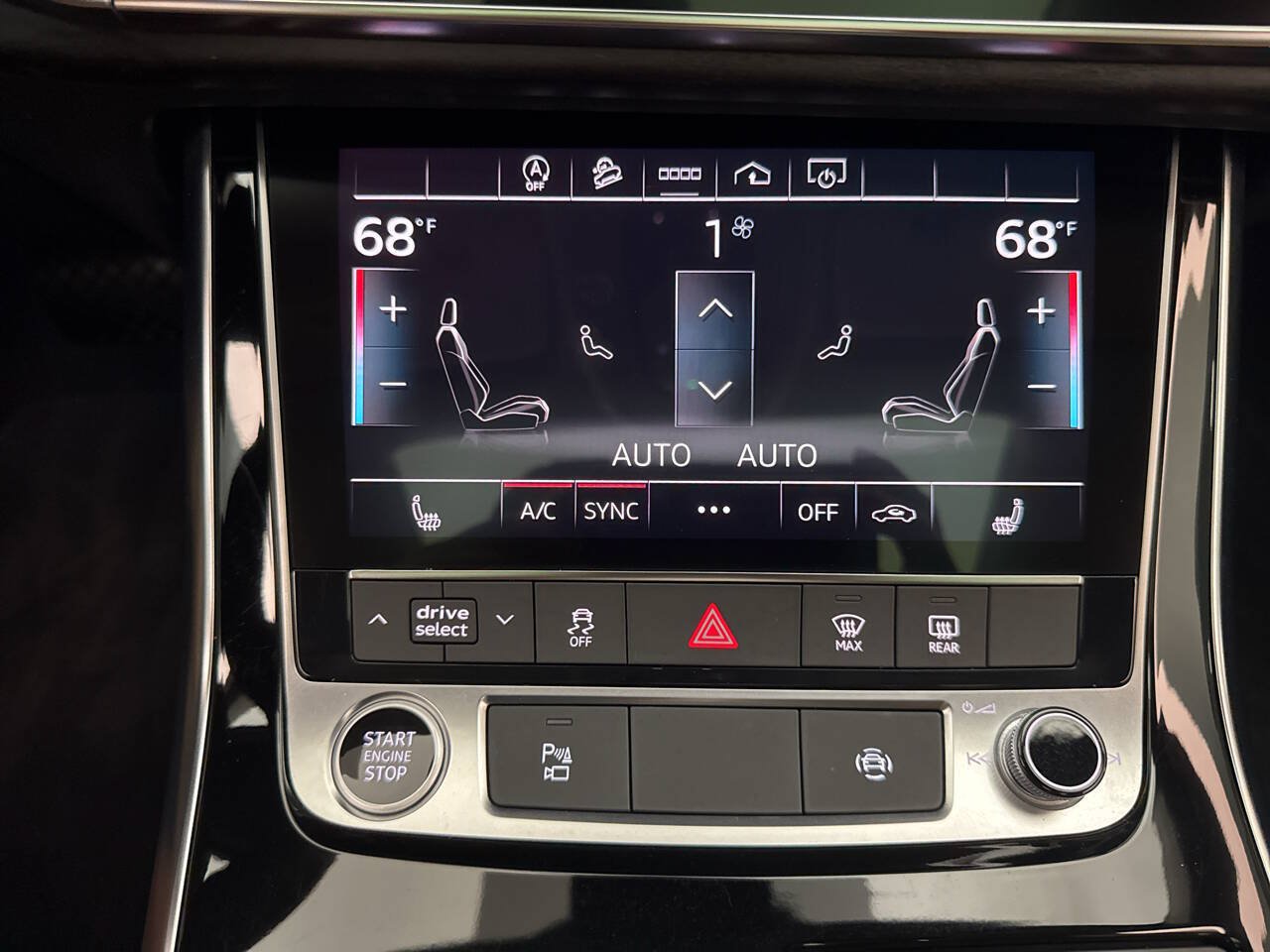 Used 2023 Audi Q8 Premium w/ Convenience Package AWD/4WD image 15