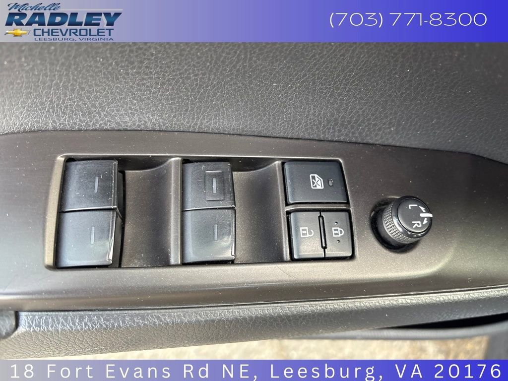 Used 2021 Toyota Camry LE image 13