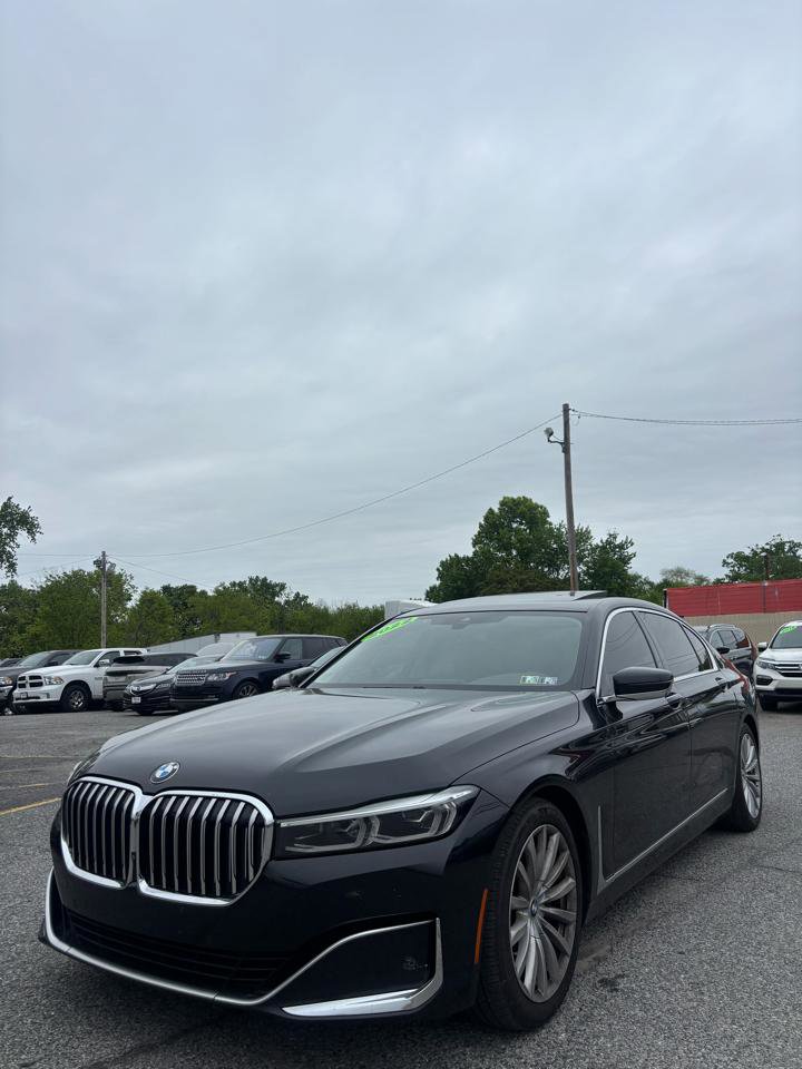 Used 2022 BMW 740i RWD image 4