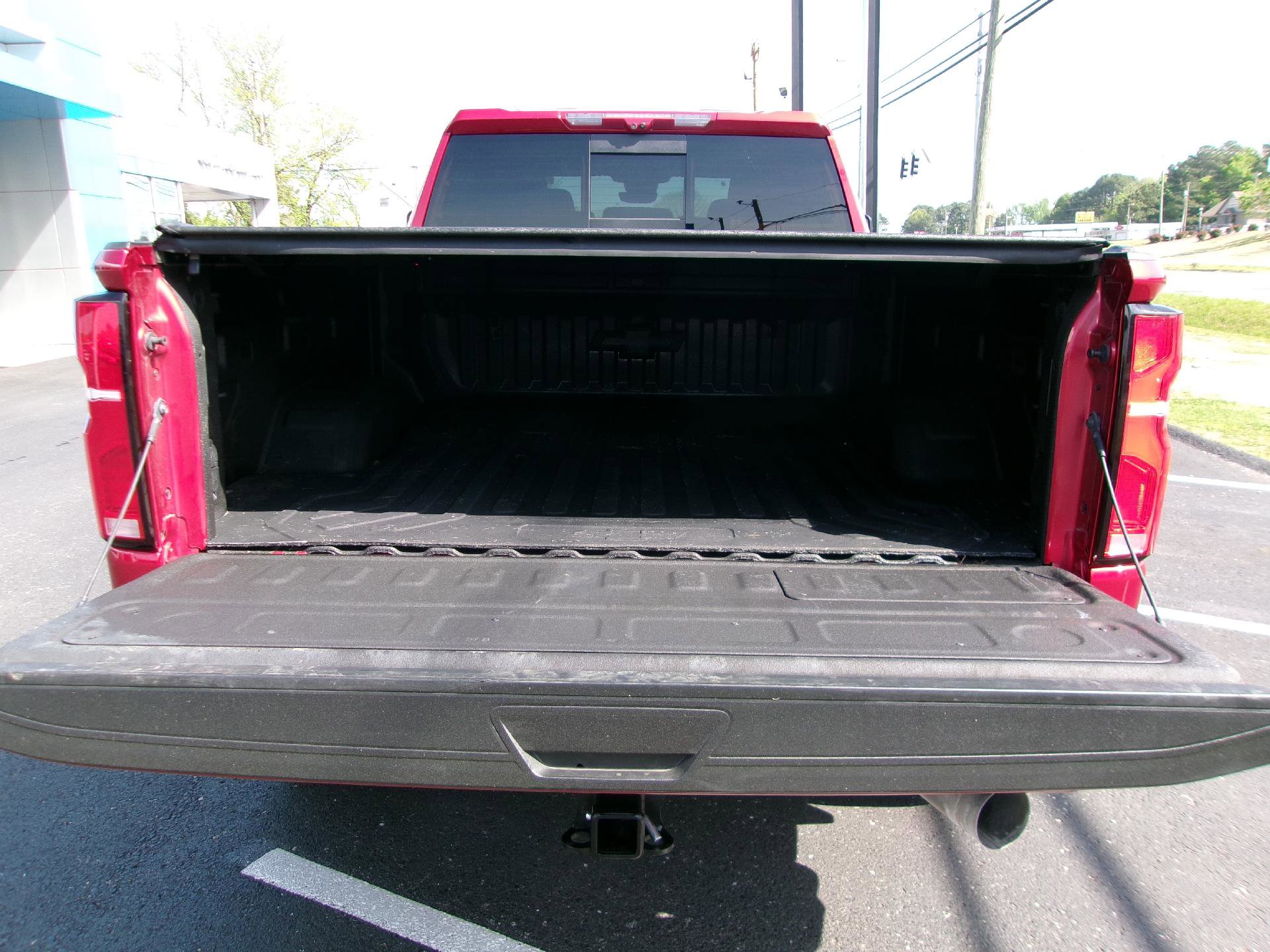 Used 2025 Chevrolet Silverado 2500 High Country w/ High Country Premium Package AWD/4WD image 6