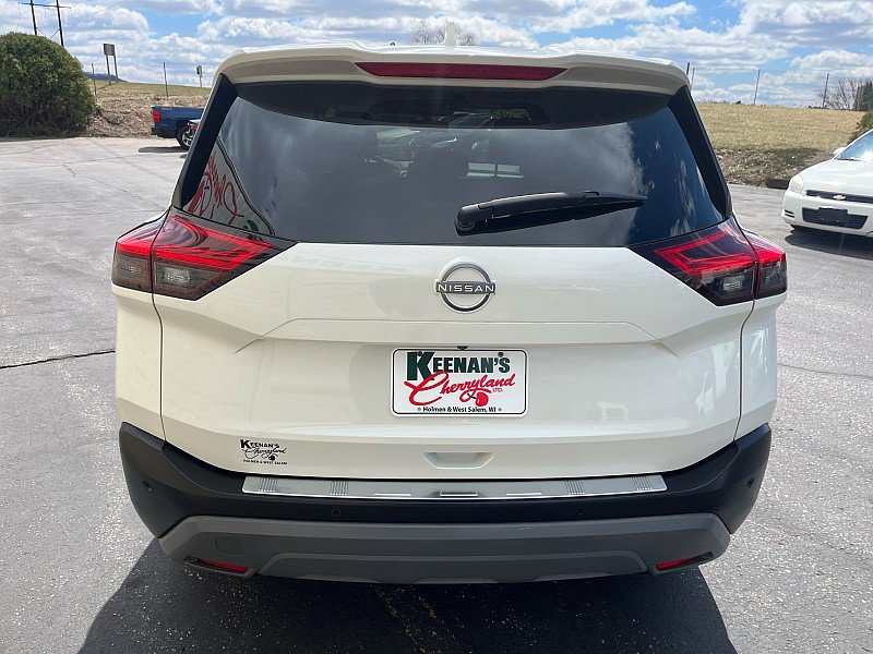 Used 2023 Nissan Rogue SV AWD/4WD image 7