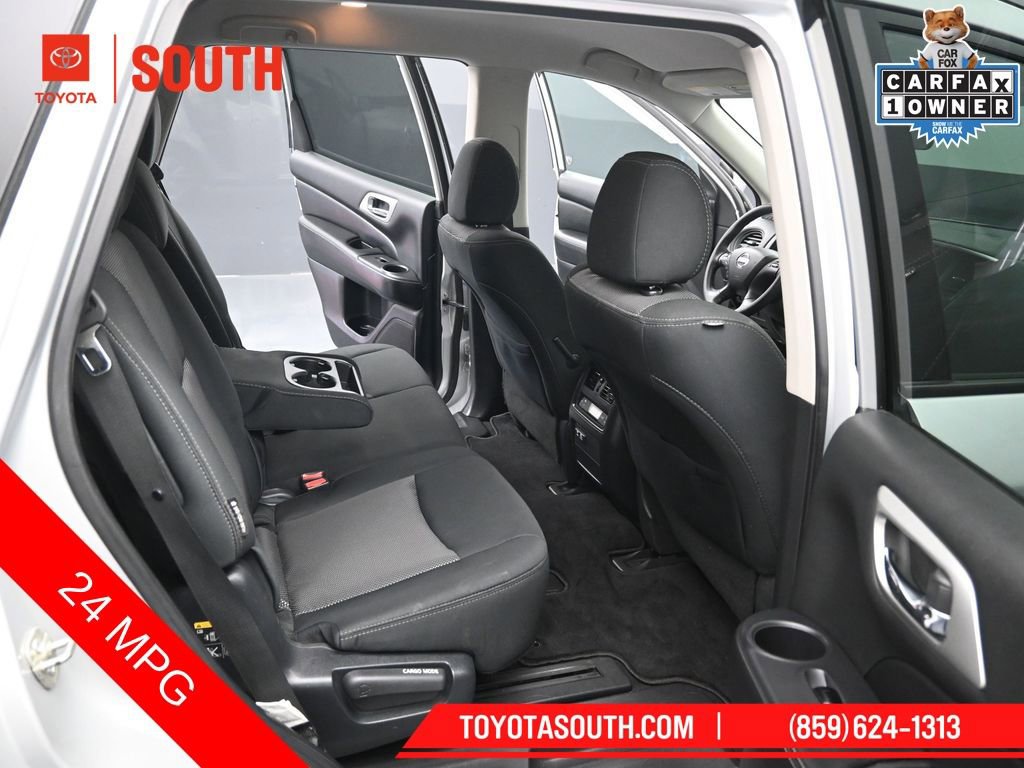 Used 2020 Nissan Pathfinder S AWD/4WD image 27