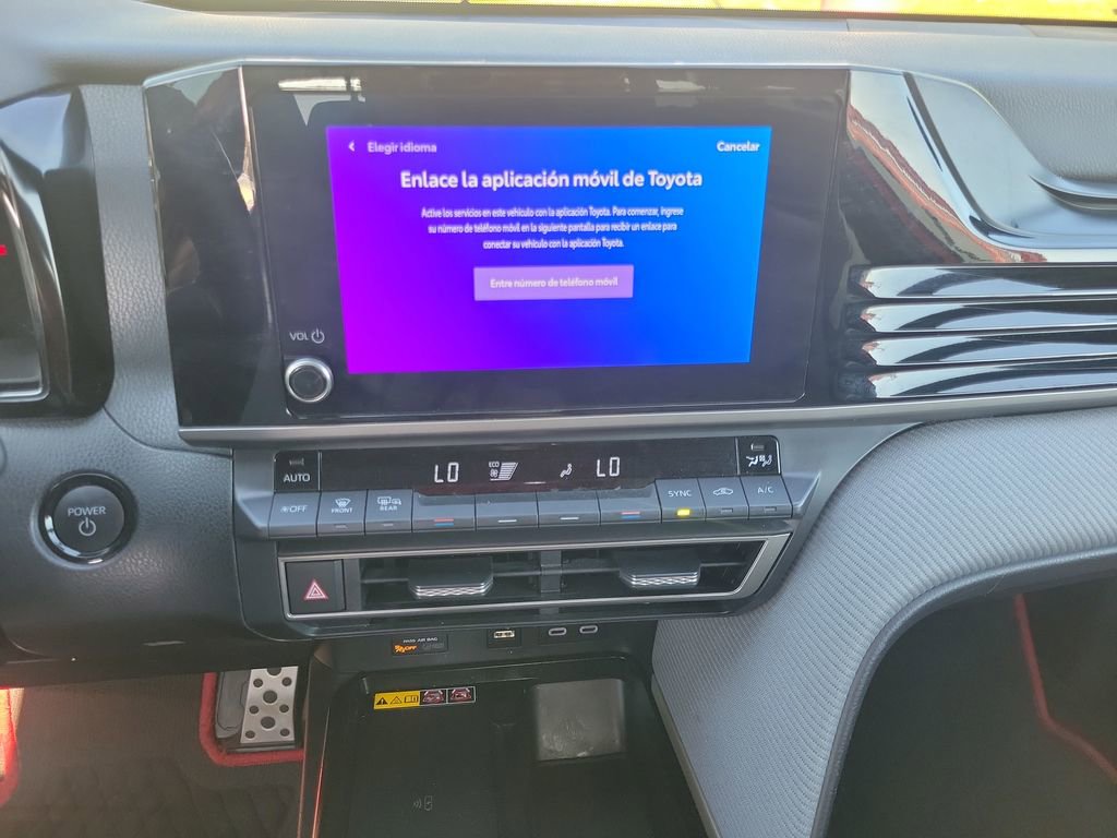 Used 2025 Toyota Camry SE w/ Convenience Package FWD image 27