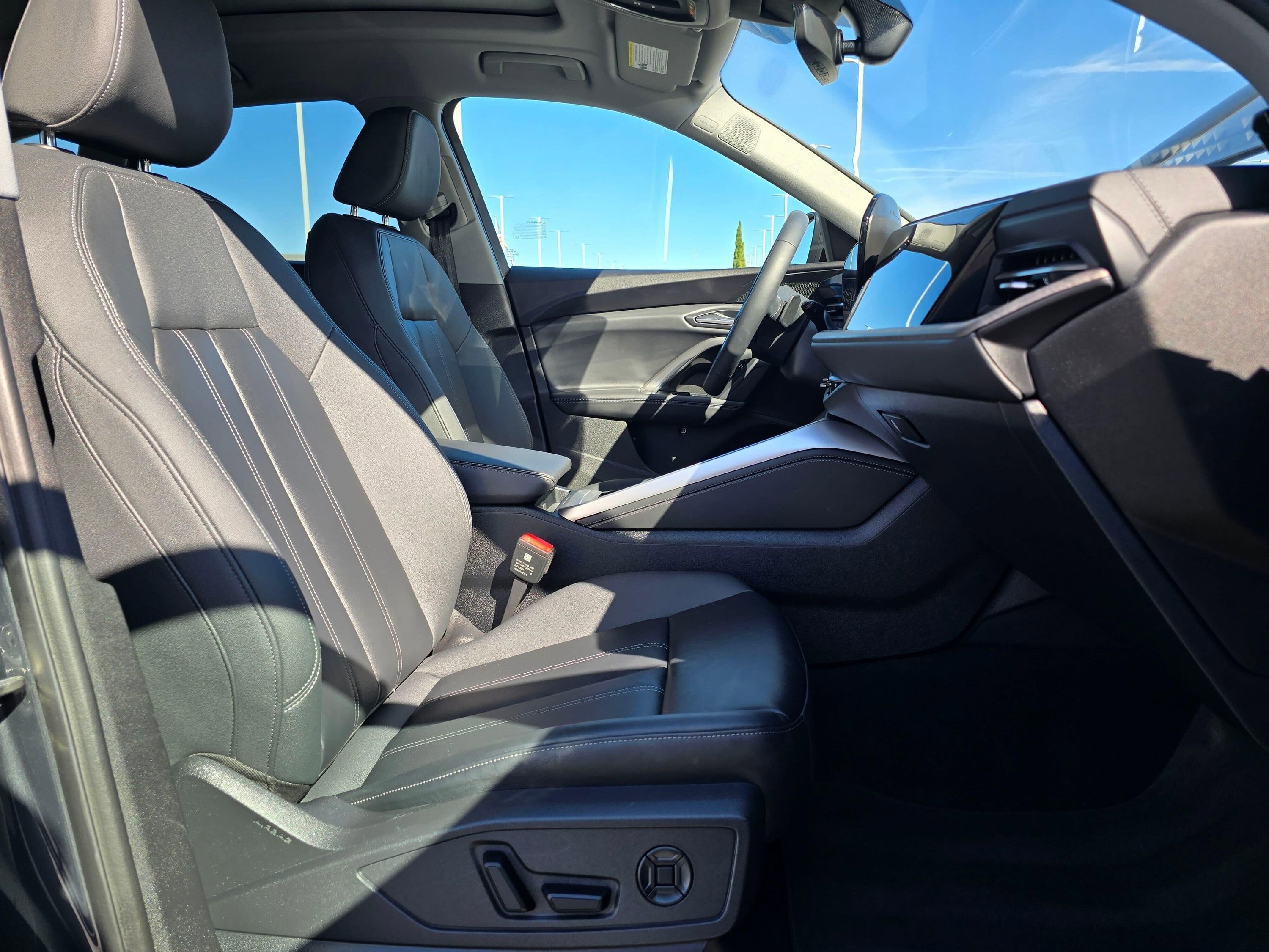 Certified 2025 Audi Q5 Premium Plus w/ Premium Plus image 29