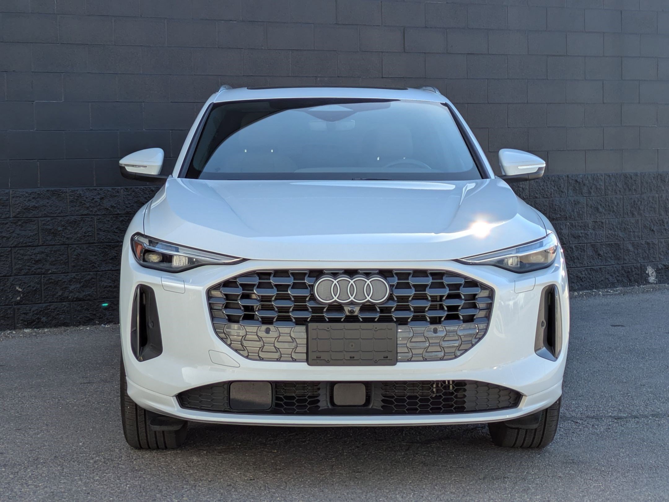 Certified 2025 Audi Q5 Premium Plus w/ Premium Plus image 2