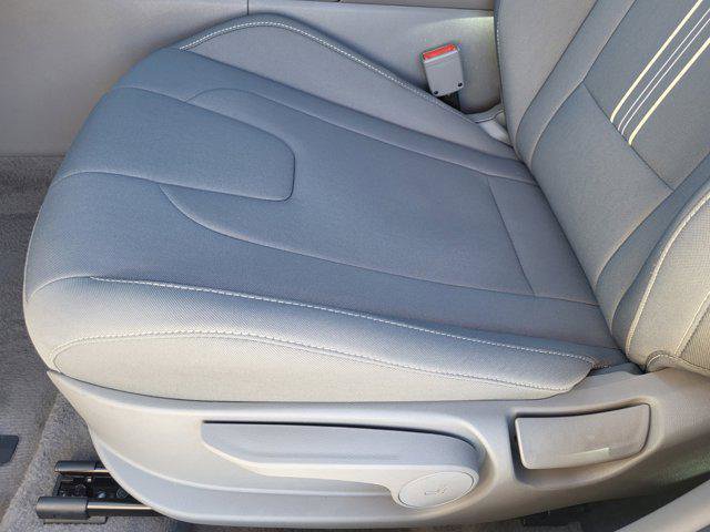New 2025 Hyundai Elantra SEL FWD image 26