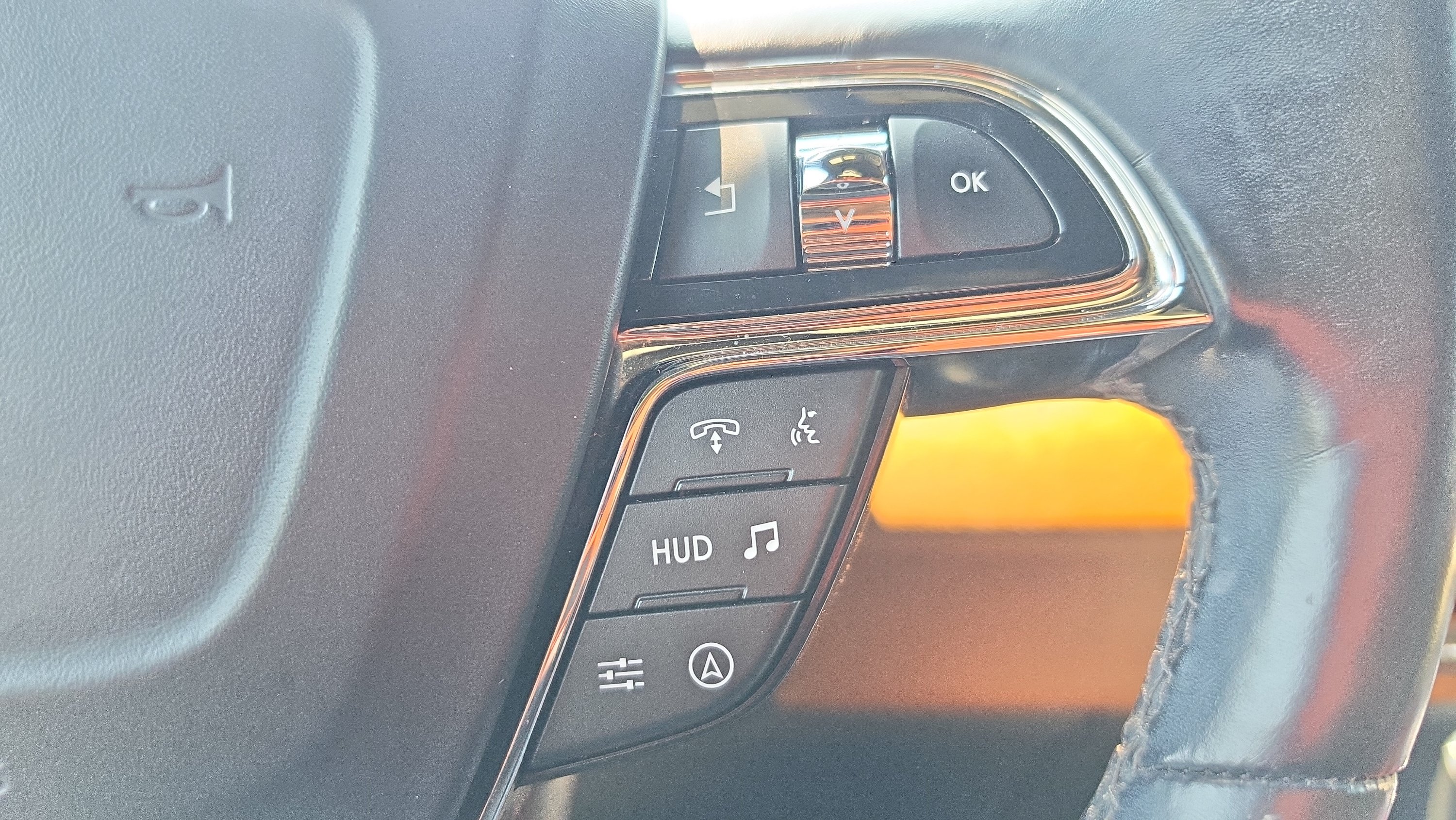 Used 2023 Lincoln Navigator Reserve AWD/4WD image 13