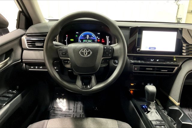 Certified 2025 Toyota Camry LE FWD image 6