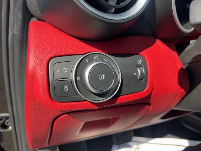 Used 2020 Alfa Romeo Giulia Ti w/ Nero Edizione image 8