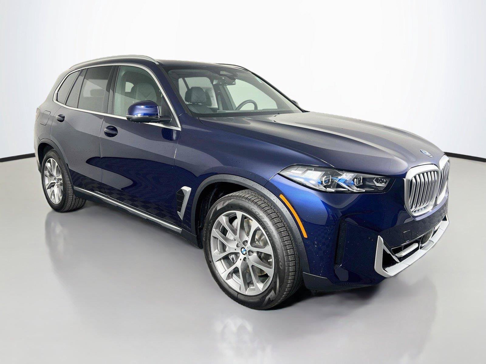 New 2026 BMW X5 xDrive50e w/ Climate Comfort Package AWD/4WD image 8