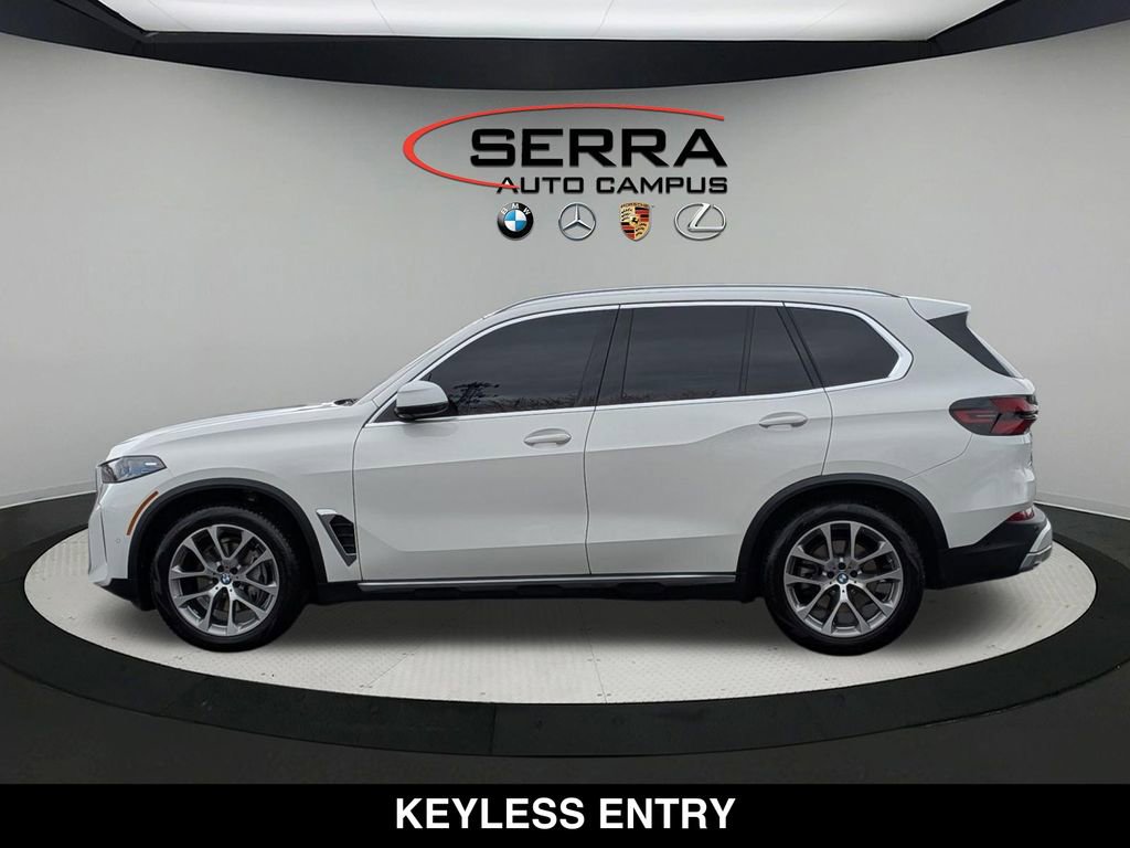 Certified 2025 BMW X5 xDrive40i w/ Parking Assistance Package AWD/4WD image 16