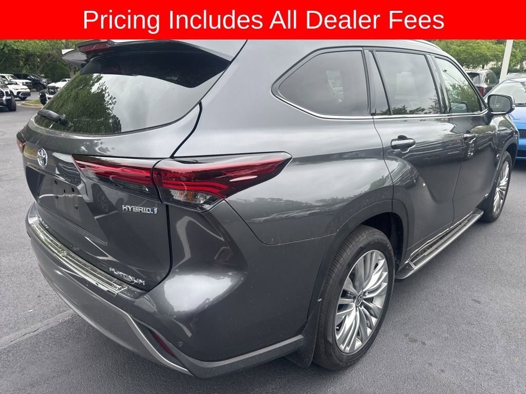 Used 2024 Toyota Highlander Platinum AWD/4WD image 18