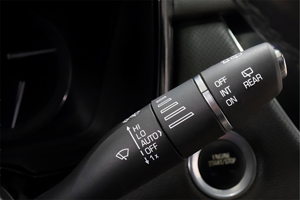 Used 2018 Cadillac XT5 Luxury image 18