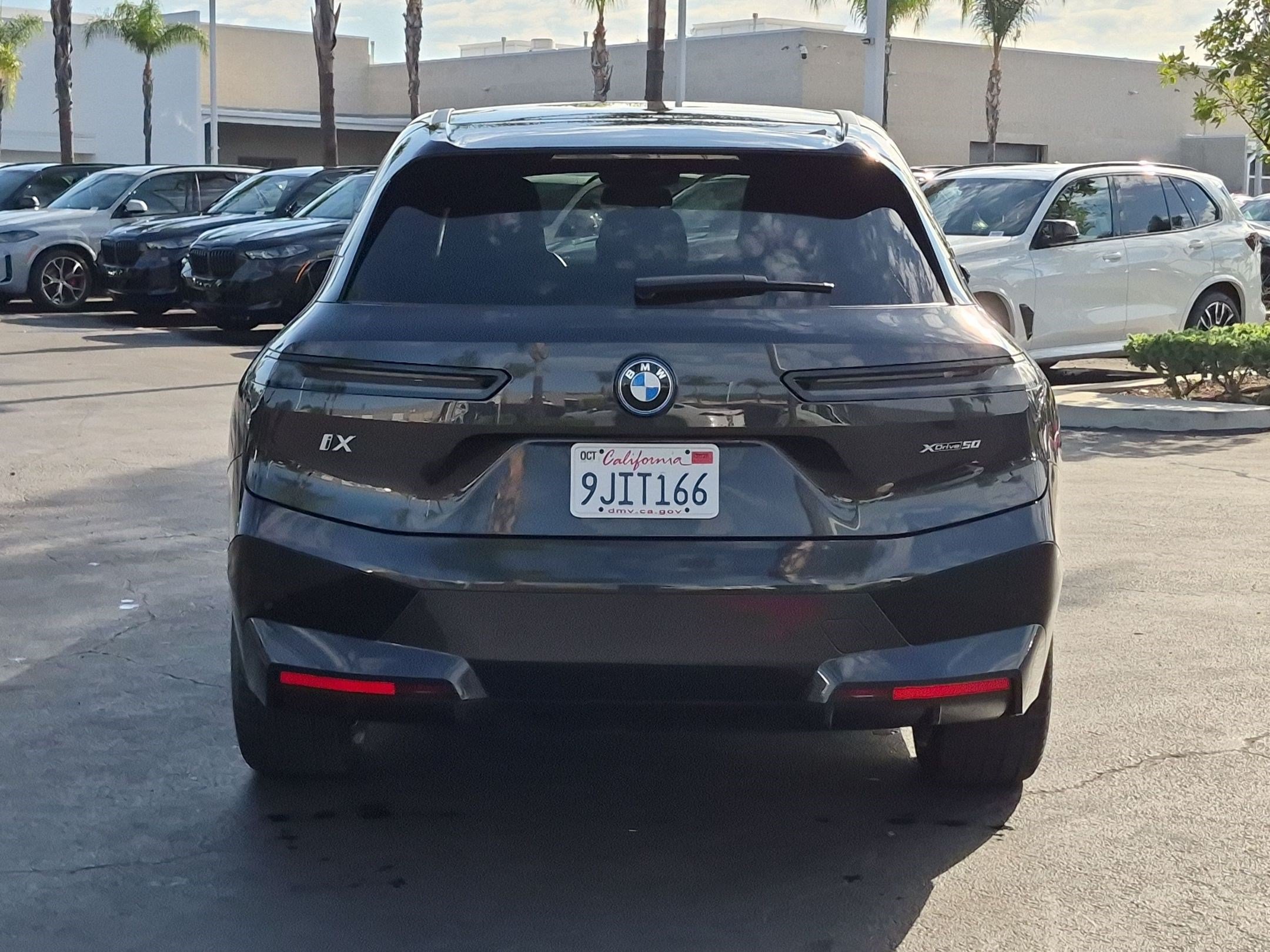 Certified 2024 BMW iX xDrive50 w/ Premium Package AWD/4WD image 9