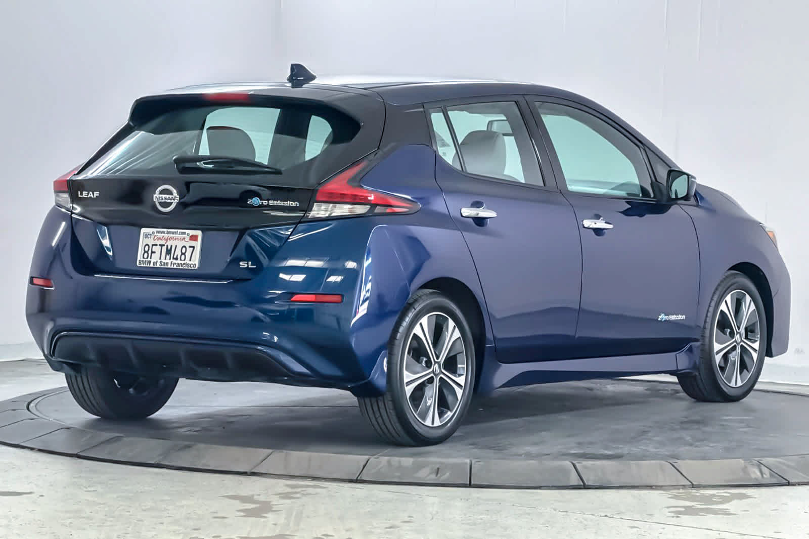 Used 2018 Nissan Leaf SL w/ Protection Package FWD image 2