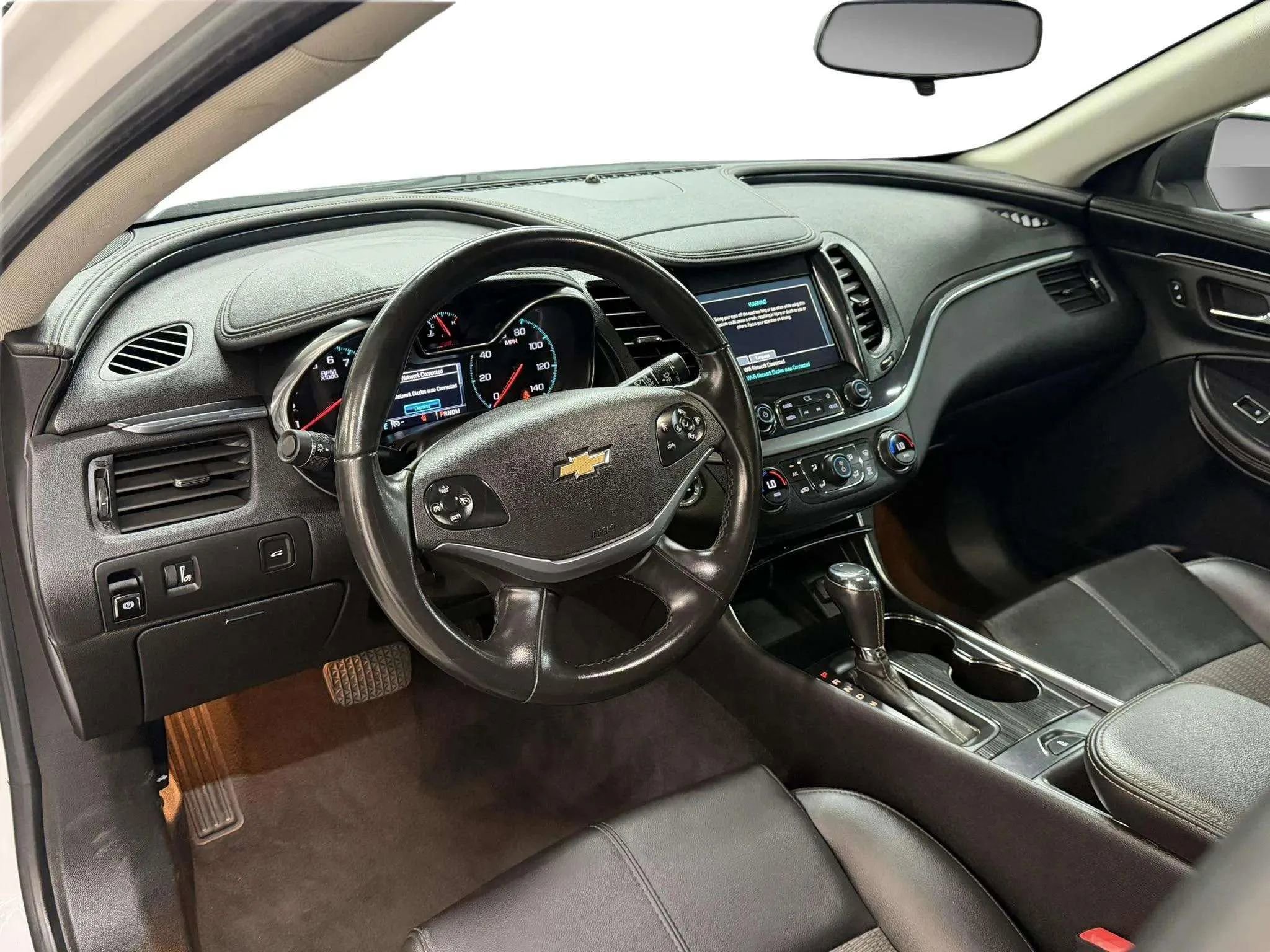 Used 2019 Chevrolet Impala LT image 9