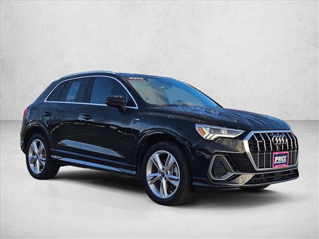 Used 2023 Audi Q3 2.0T Premium Plus w/ Premium Plus Package image 3