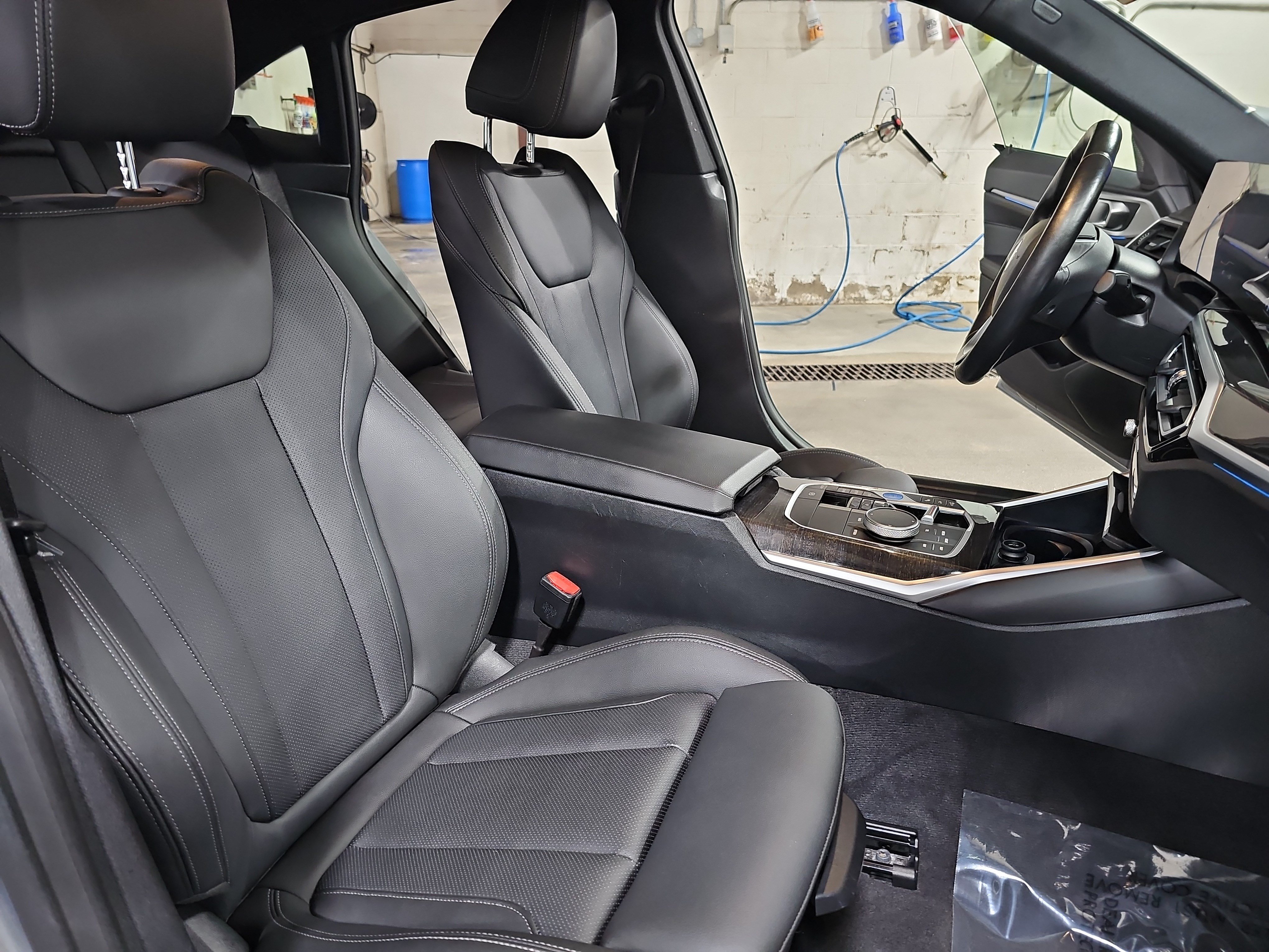 Used 2024 BMW i4 eDrive35 w/ Premium Package RWD image 10