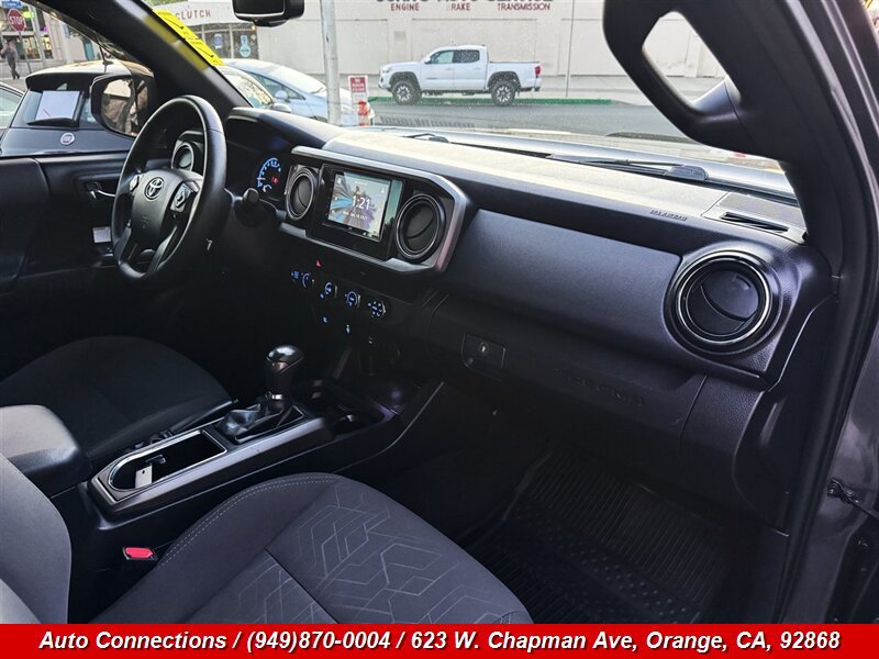 Used 2017 Toyota Tacoma TRD Off-Road w/ Tow Package (A/T) AWD/4WD image 9