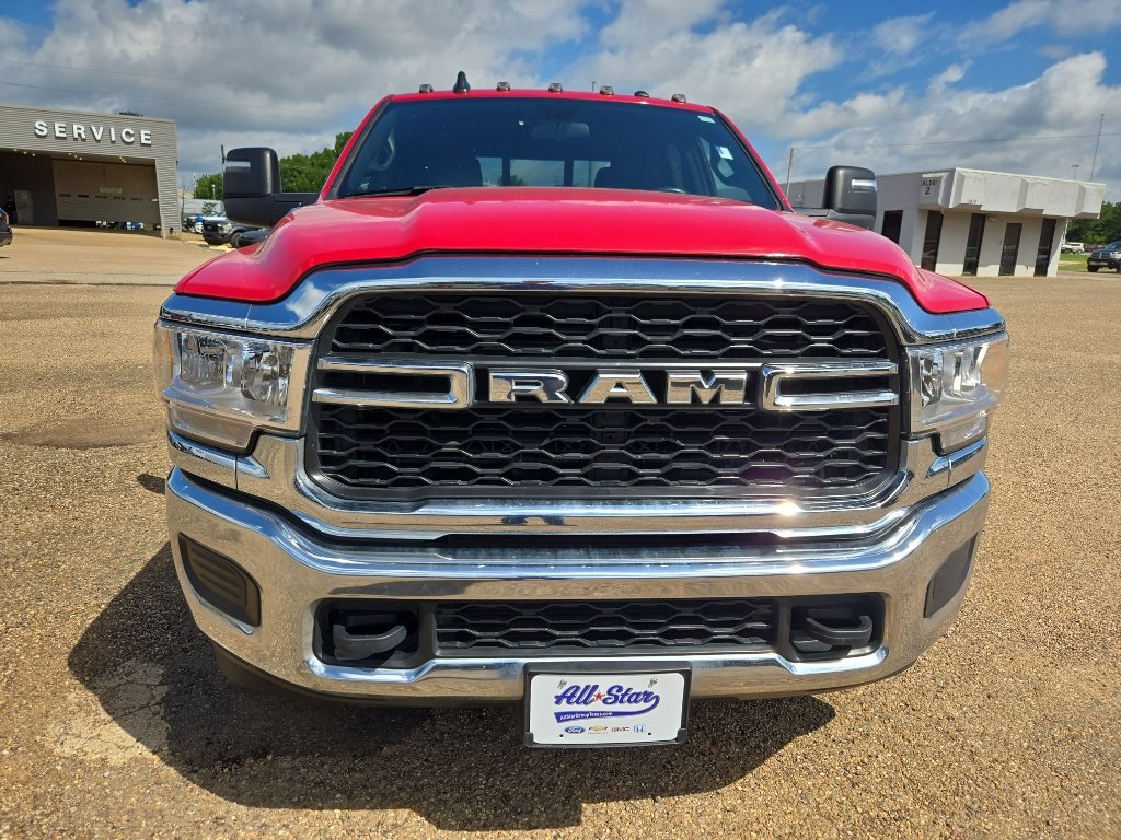 Used 2024 RAM 3500 Tradesman w/ Chrome Appearance Group AWD/4WD image 7