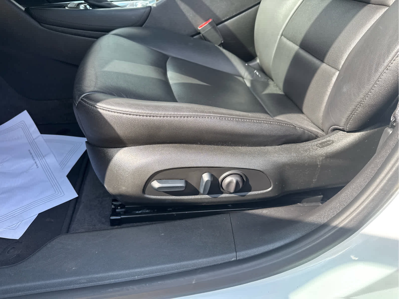 Used 2024 Chevrolet Malibu LT image 21