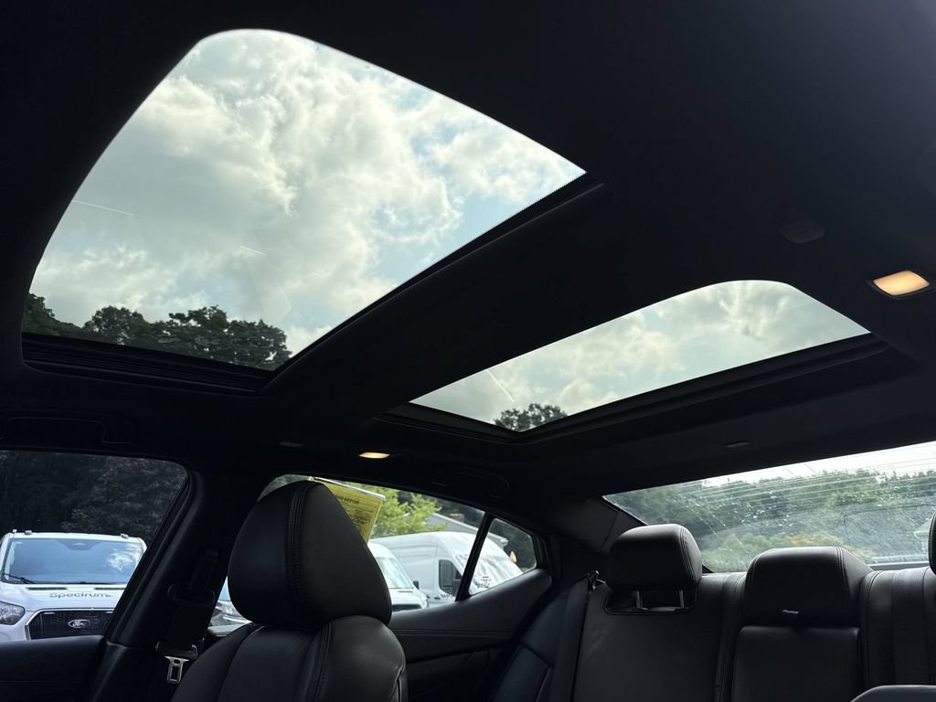 Used 2020 Nissan Maxima SR w/ Sport Mat Group FWD image 22