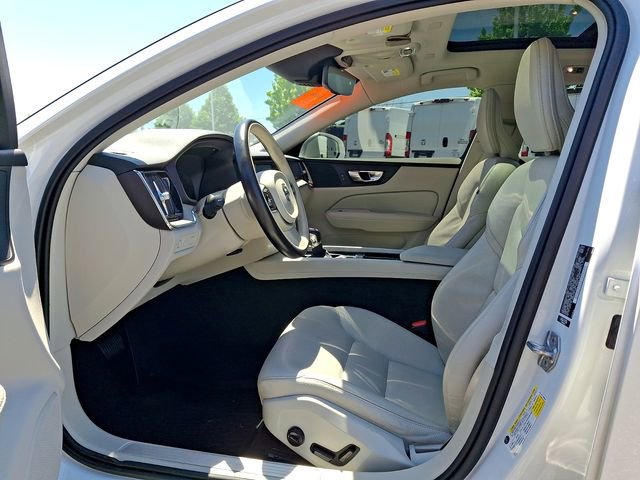 Used 2021 Volvo V60 T5 Cross Country w/ Climate Package AWD/4WD image 13