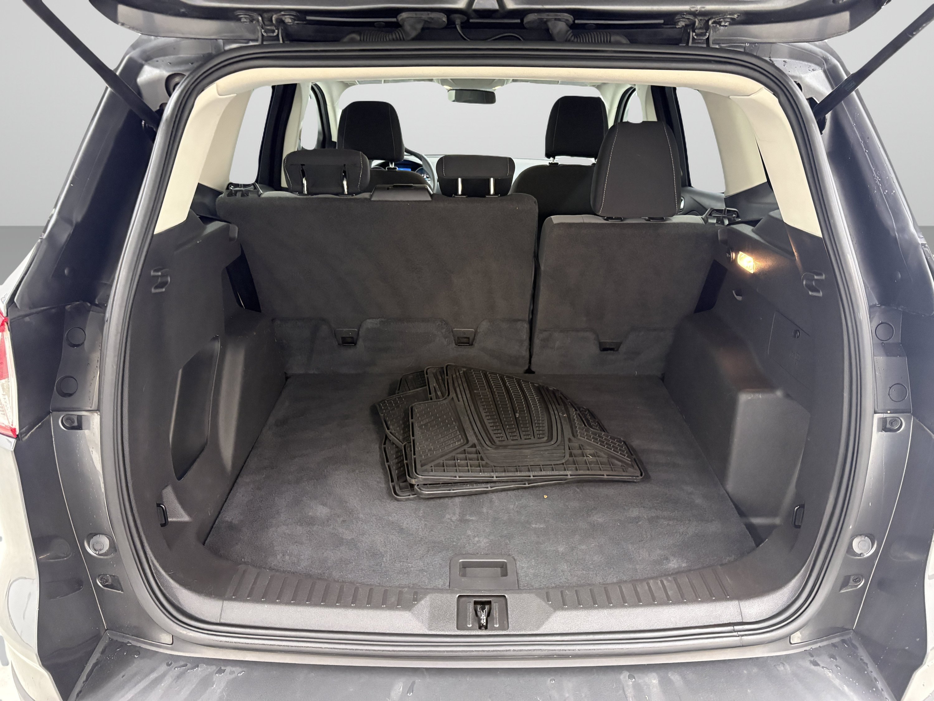 Used 2015 Ford Escape SE AWD/4WD image 8