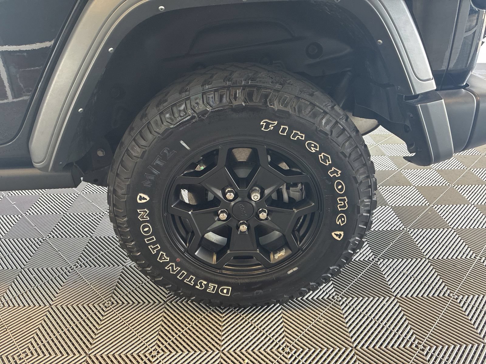 Used 2023 Jeep Wrangler Unlimited w/ Cold Weather Group AWD/4WD image 7