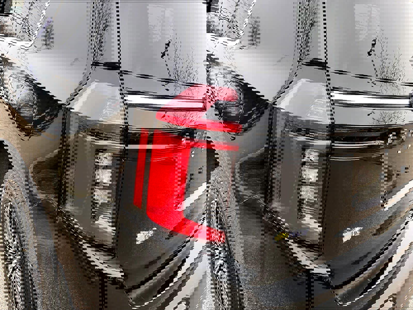 Certified 2025 Nissan Armada SL image 32