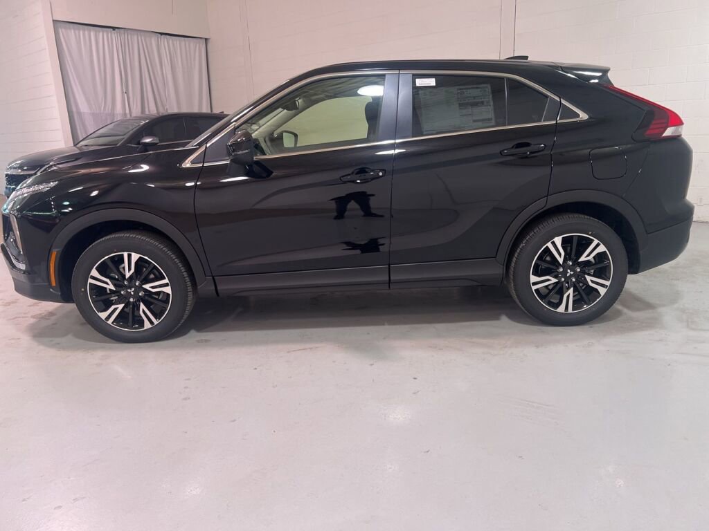 New 2026 Mitsubishi Eclipse Cross Black Edition image 6