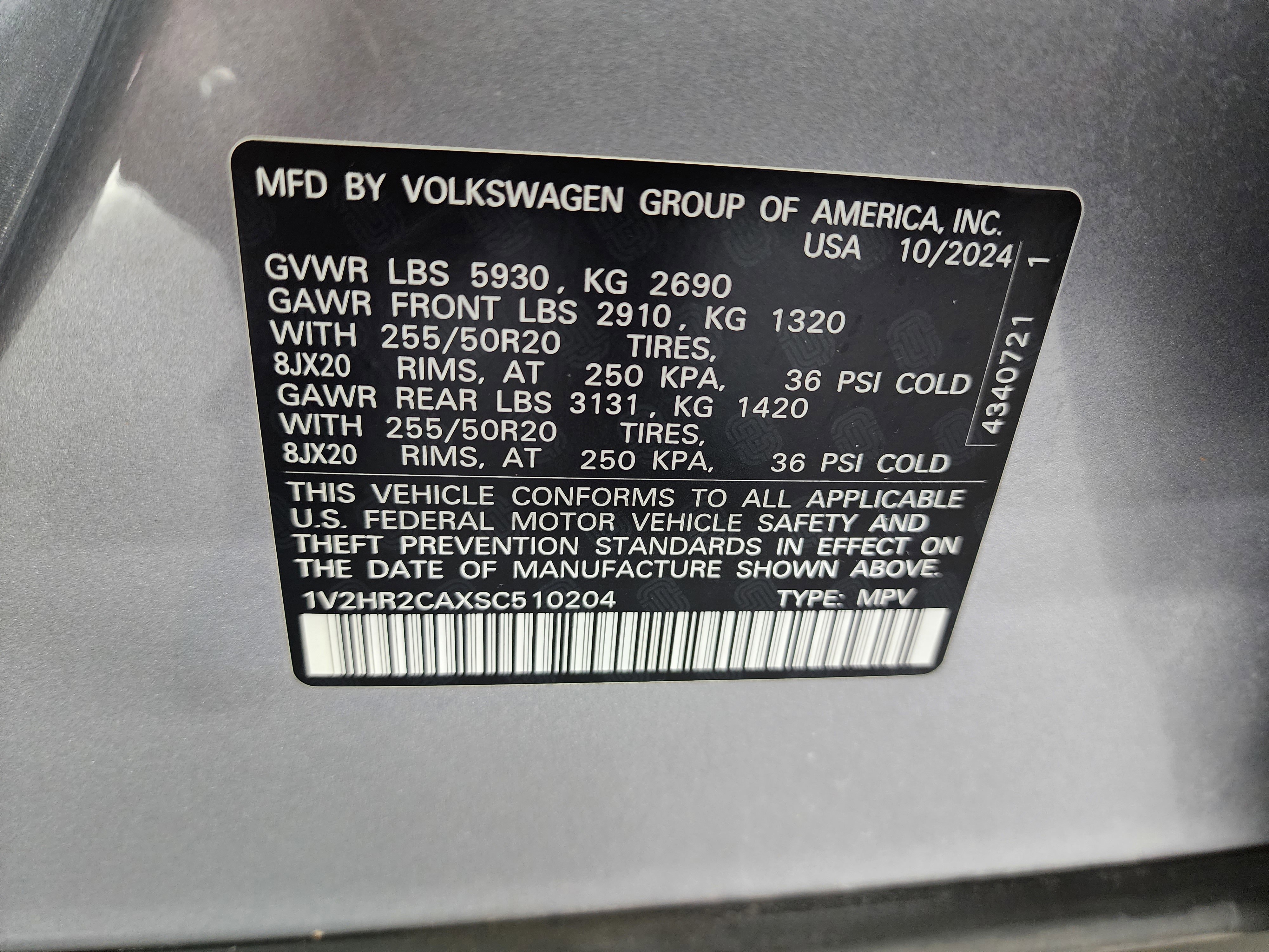 Used 2025 Volkswagen Atlas SE image 60