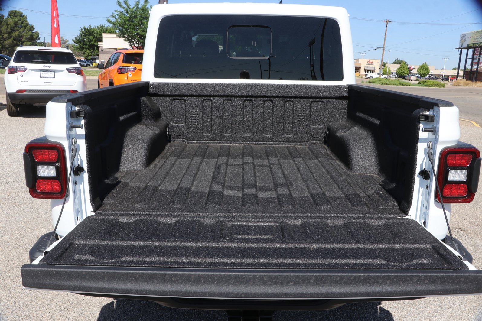 New 2026 Jeep Gladiator Mojave AWD/4WD image 27