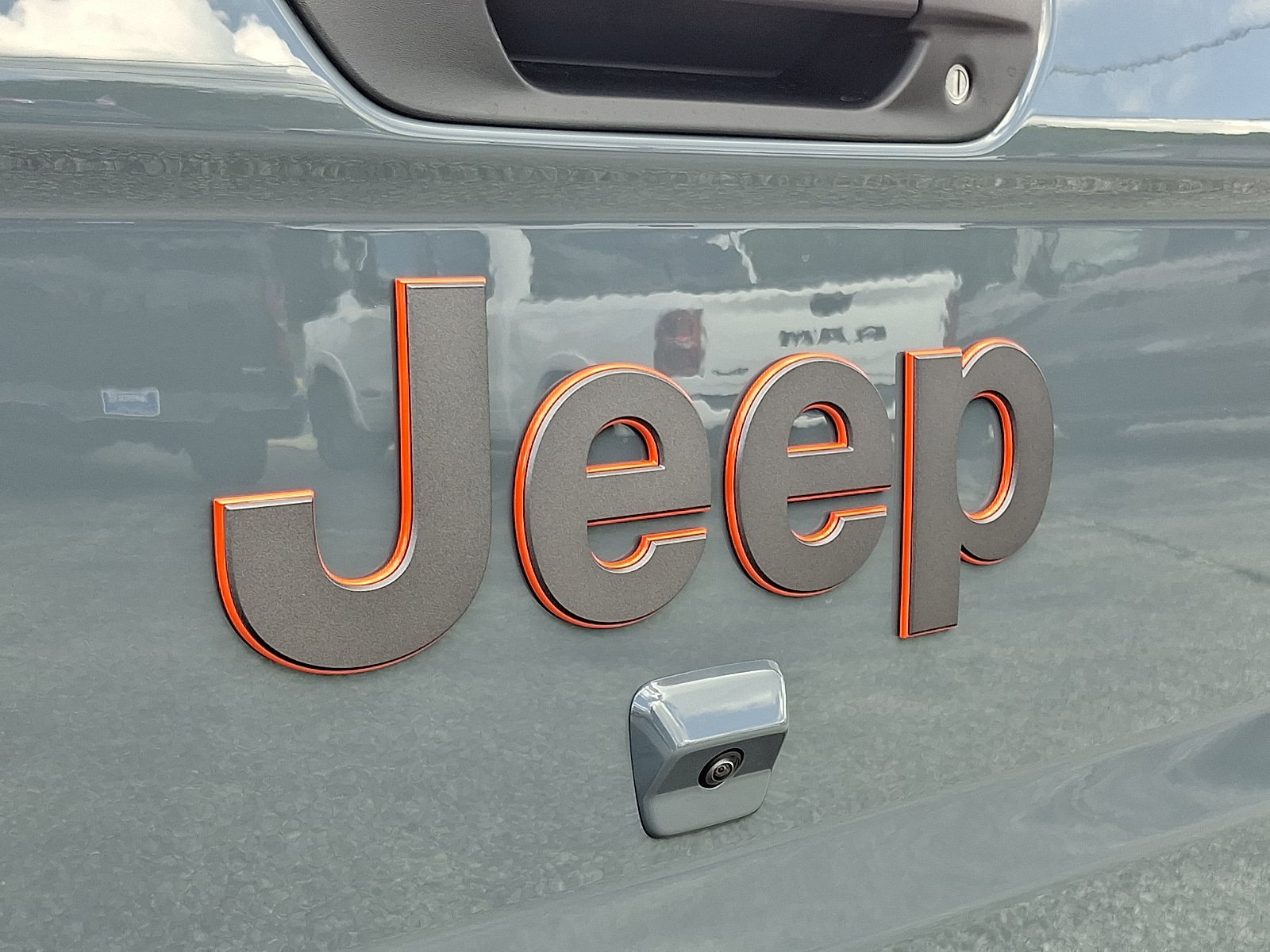 New 2026 Jeep Gladiator Mojave w/ Safety Group AWD/4WD image 22