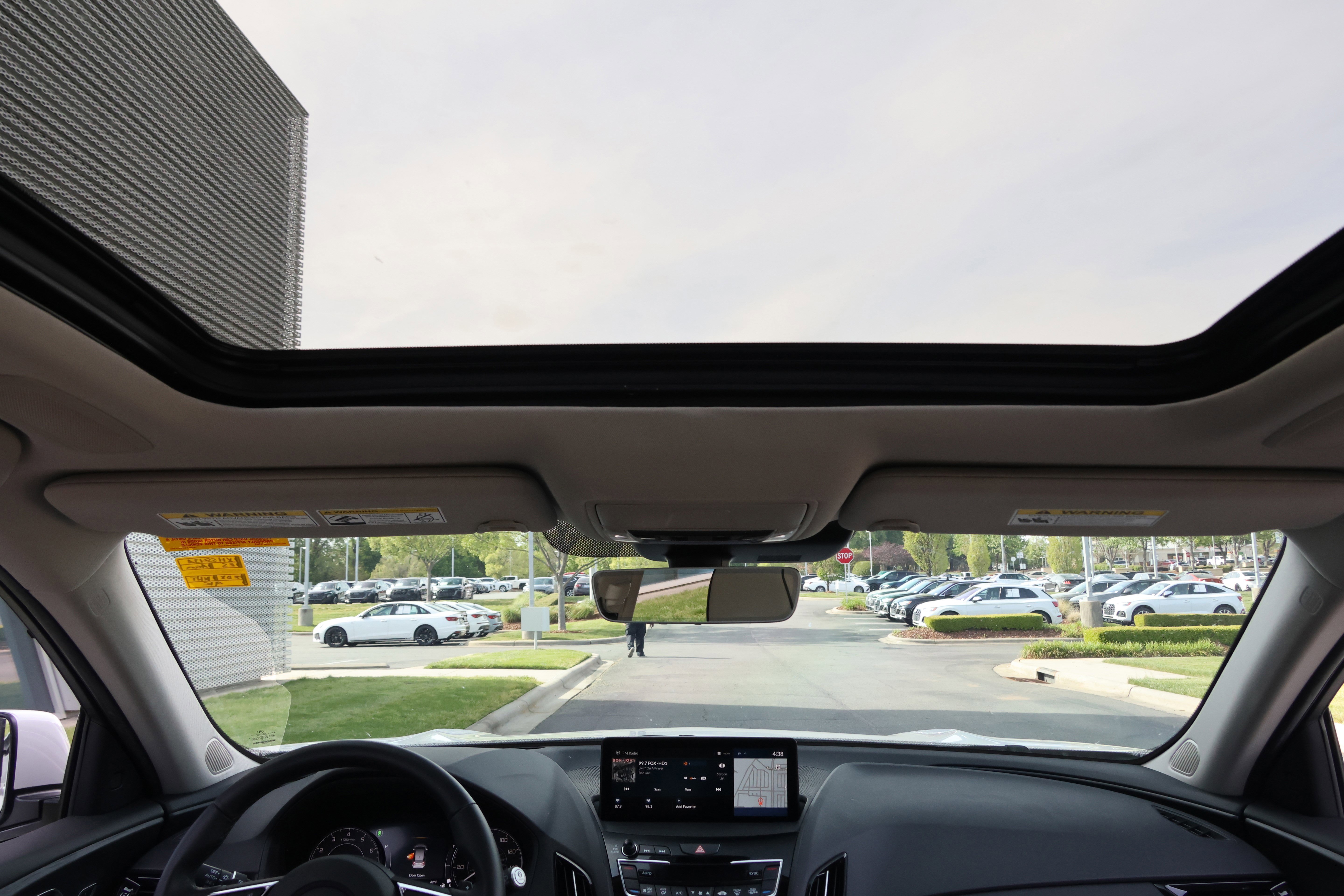 Used 2025 Acura RDX SH-AWD w/ Advance Package image 31