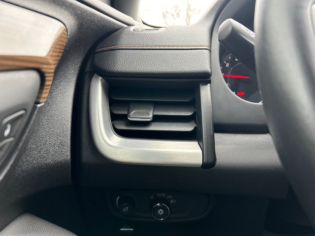 Certified 2021 GMC Terrain SLE w/ Elevation Edition image 19