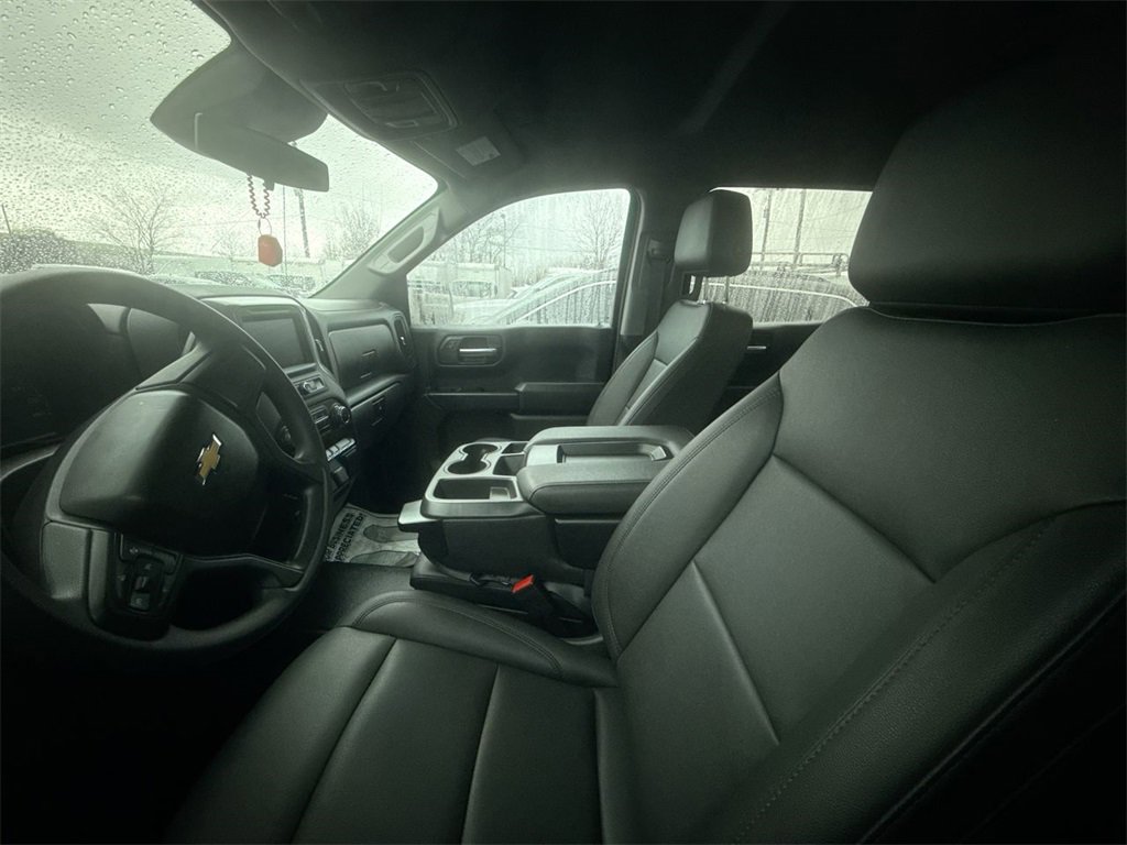 Used 2023 Chevrolet Silverado 1500 W/T w/ Trailering Package image 8