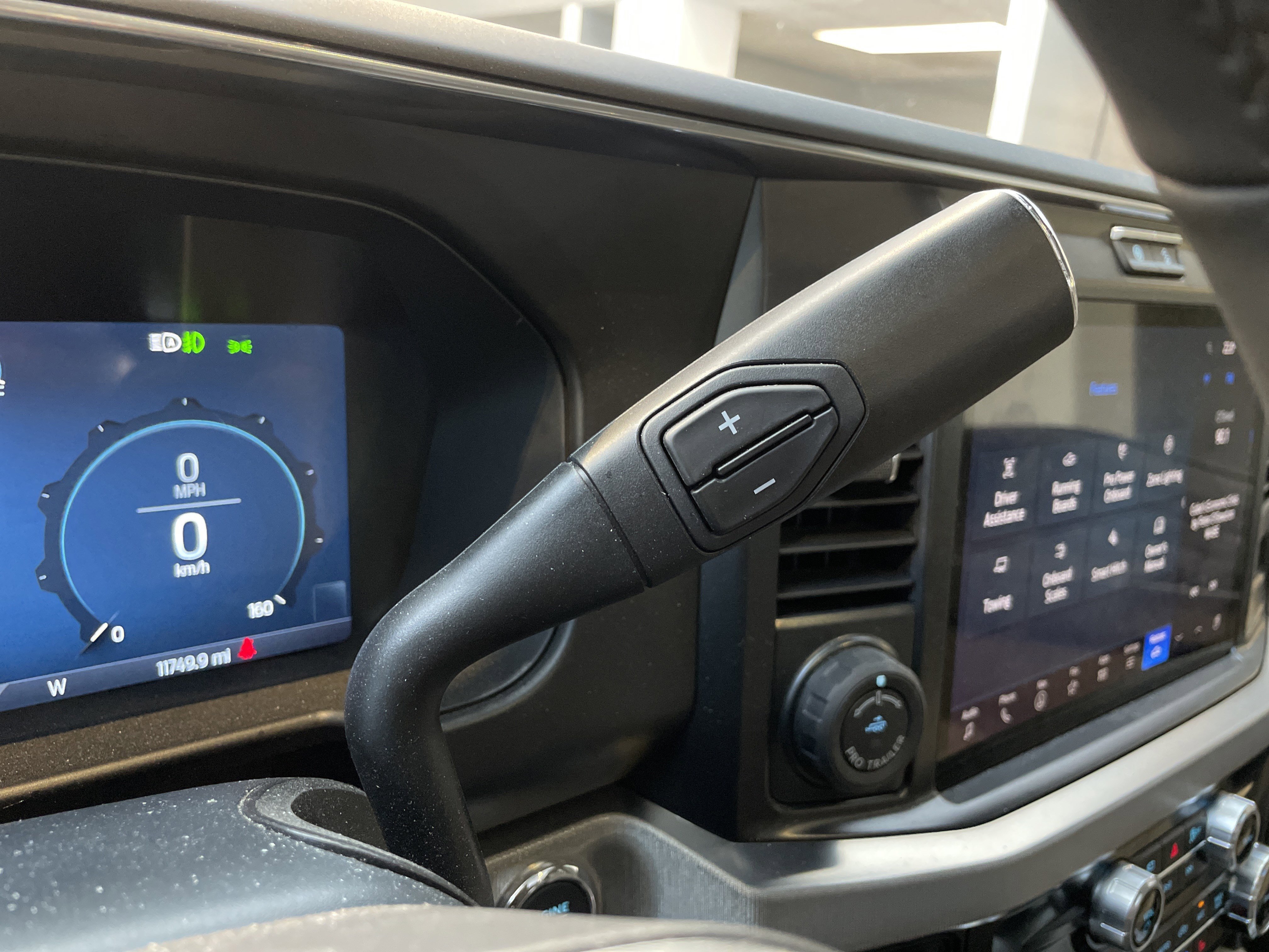 Used 2025 Ford F450 Platinum w/ Platinum Plus Package image 33