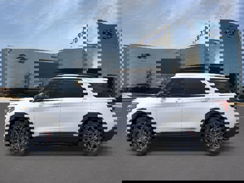 New 2026 Ford Explorer ST image 4