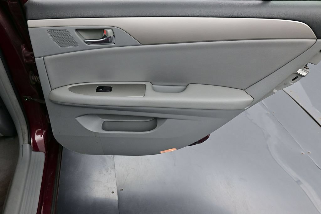 Used 2009 Toyota Avalon FWD image 32
