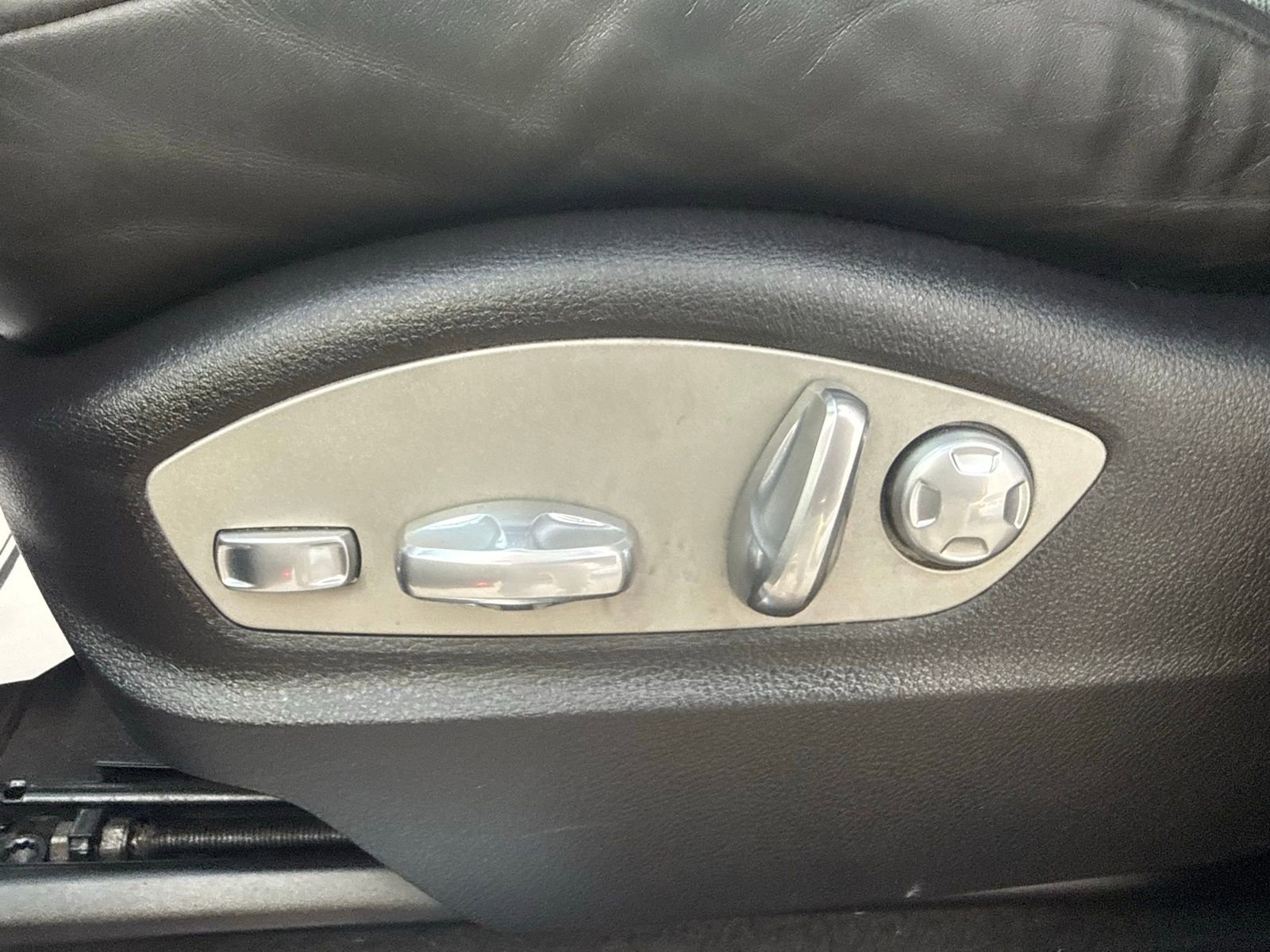 Used 2017 Porsche Macan S image 14