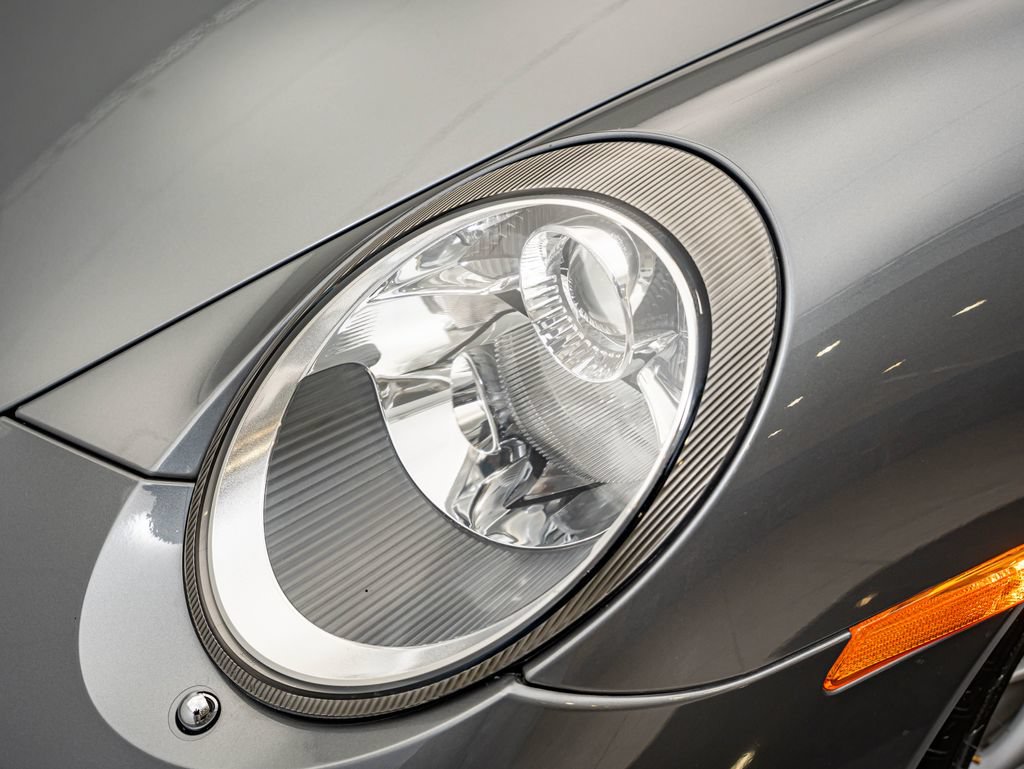 Used 2005 Porsche 911 Carrera S RWD image 16