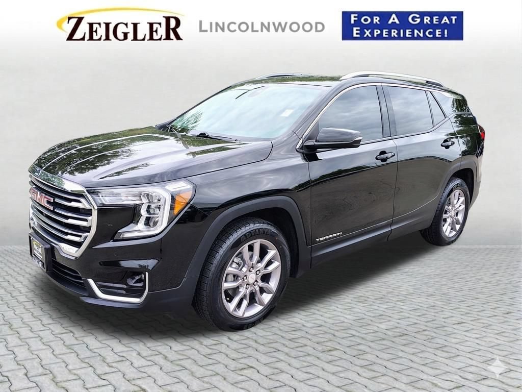 Used 2022 GMC Terrain SLT w/ Infotainment Package II AWD/4WD image 4