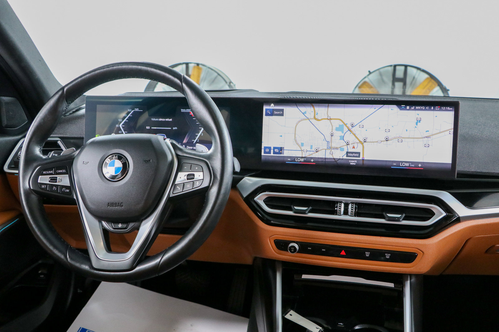 Used 2024 BMW 330i Sedan w/ Premium Package RWD image 17