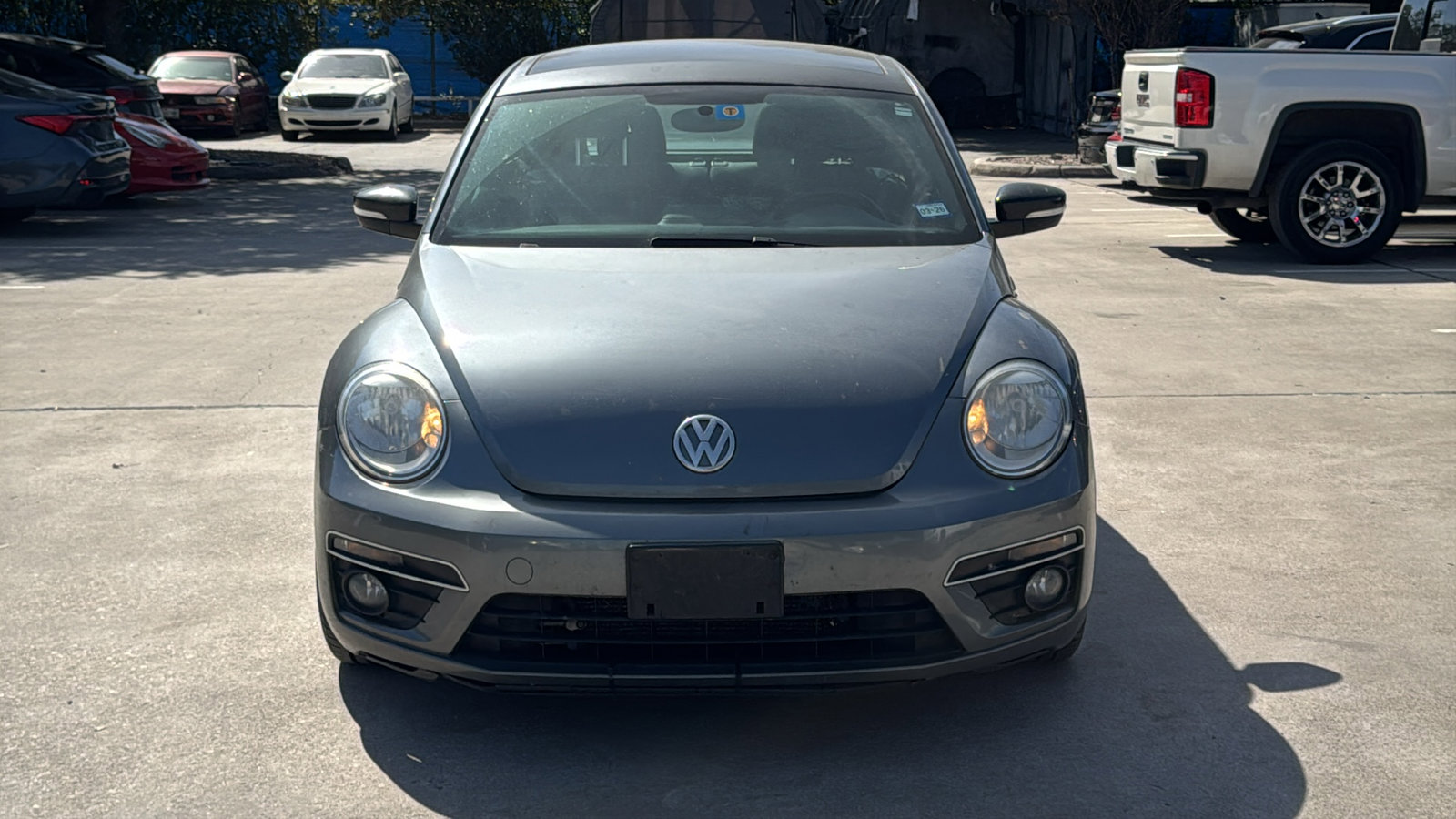 Used 2014 Volkswagen Beetle R-Line image 2