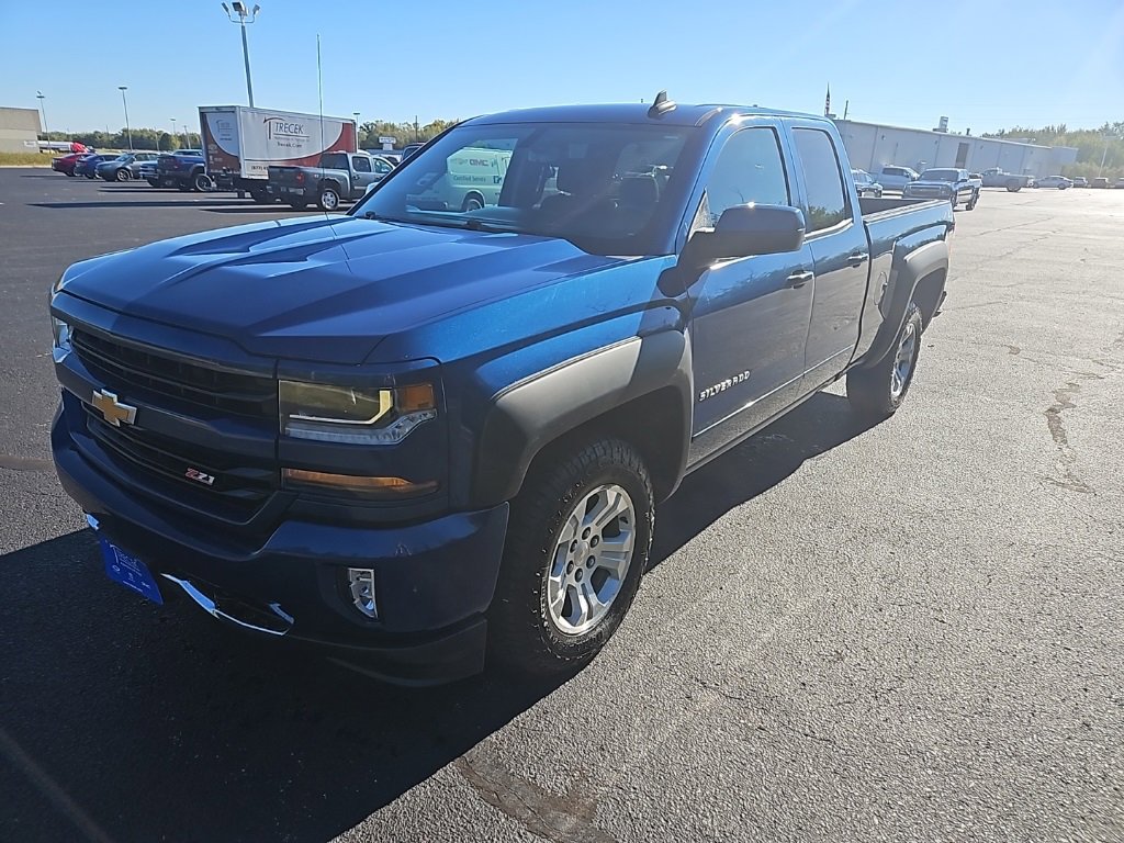 Used 2018 Chevrolet Silverado 1500 LT w/ All Star Edition image 3