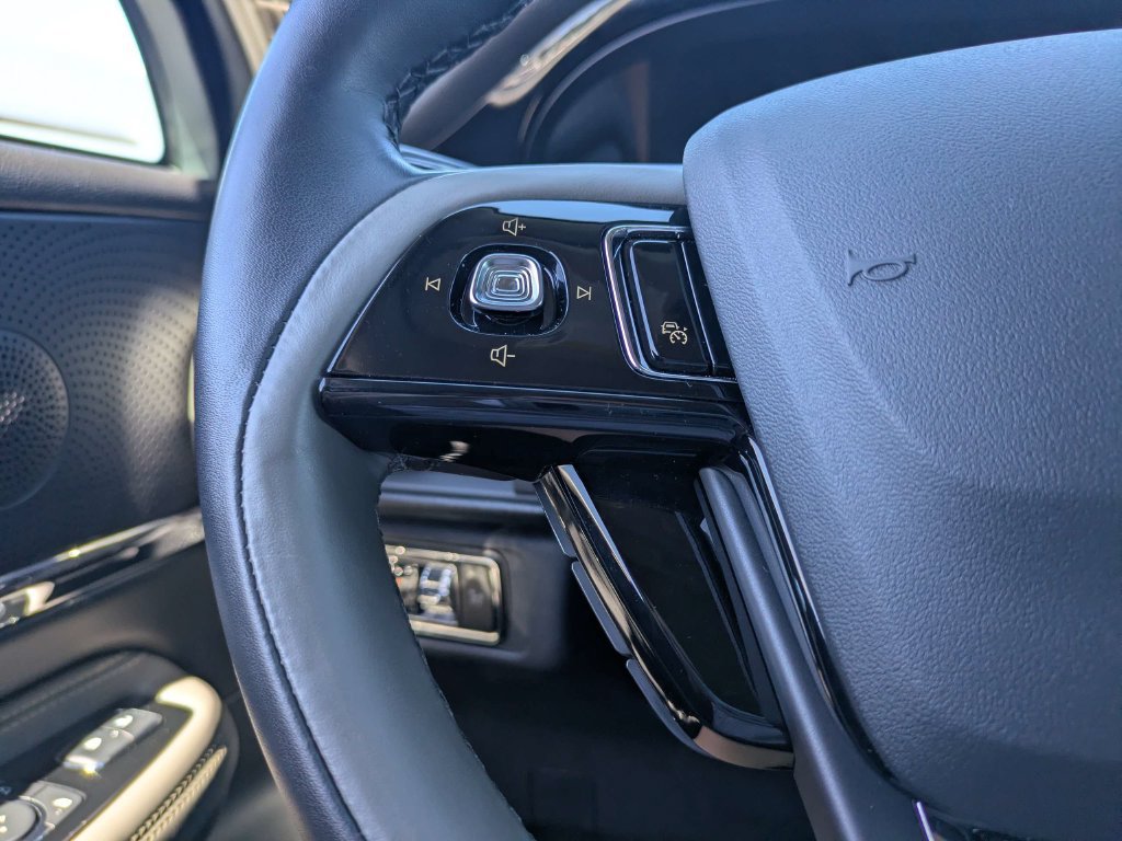 Certified 2025 Lincoln Corsair Grand Touring w/ Equipment Group 301A AWD/4WD image 28