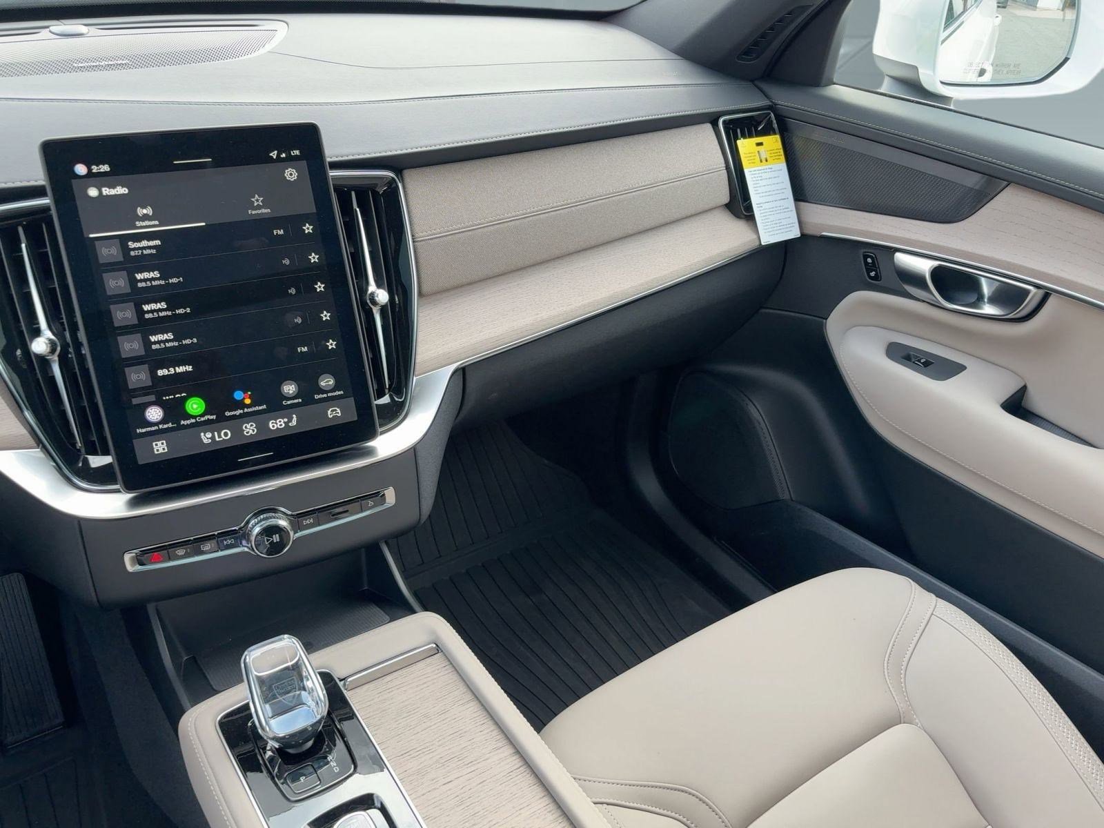 New 2026 Volvo XC90 T8 Plus image 27