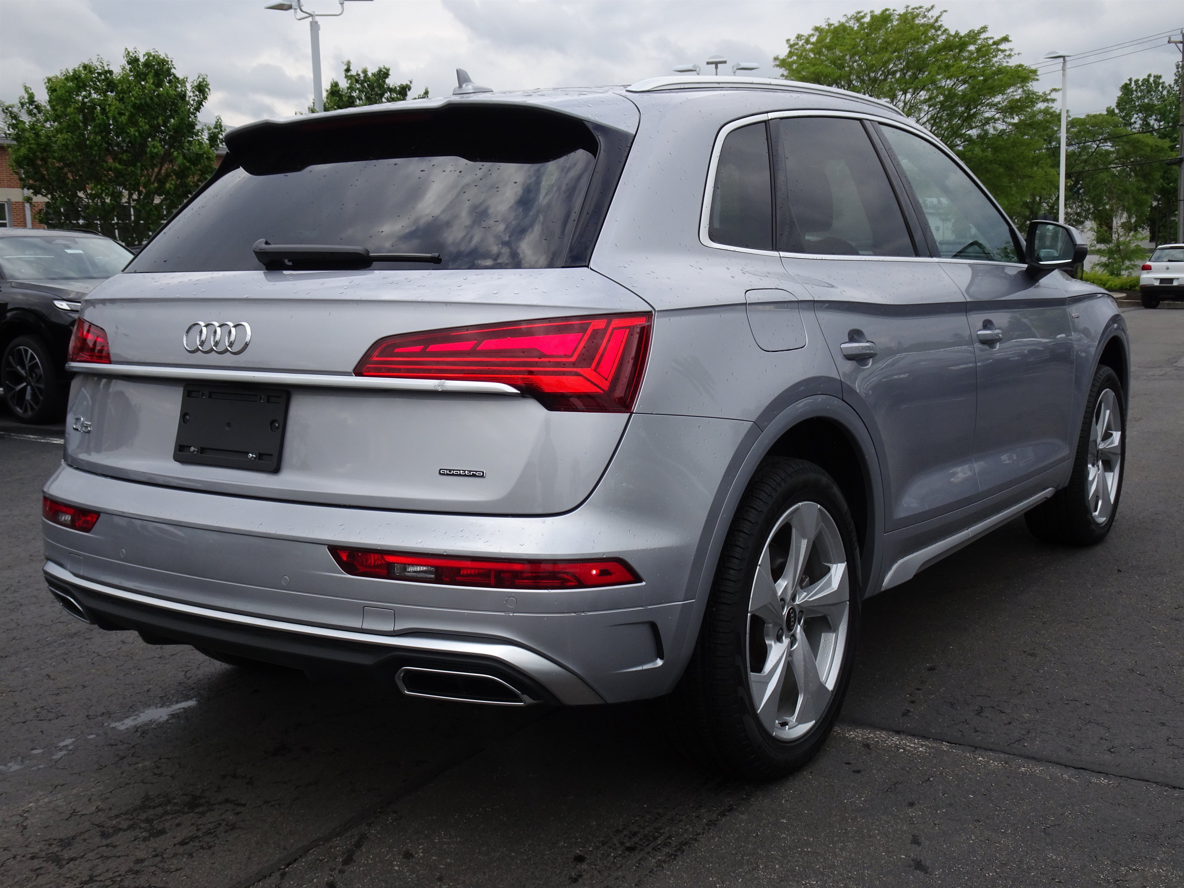 Certified 2025 Audi Q5 2.0T Premium Plus w/ Premium Plus Package AWD/4WD image 5
