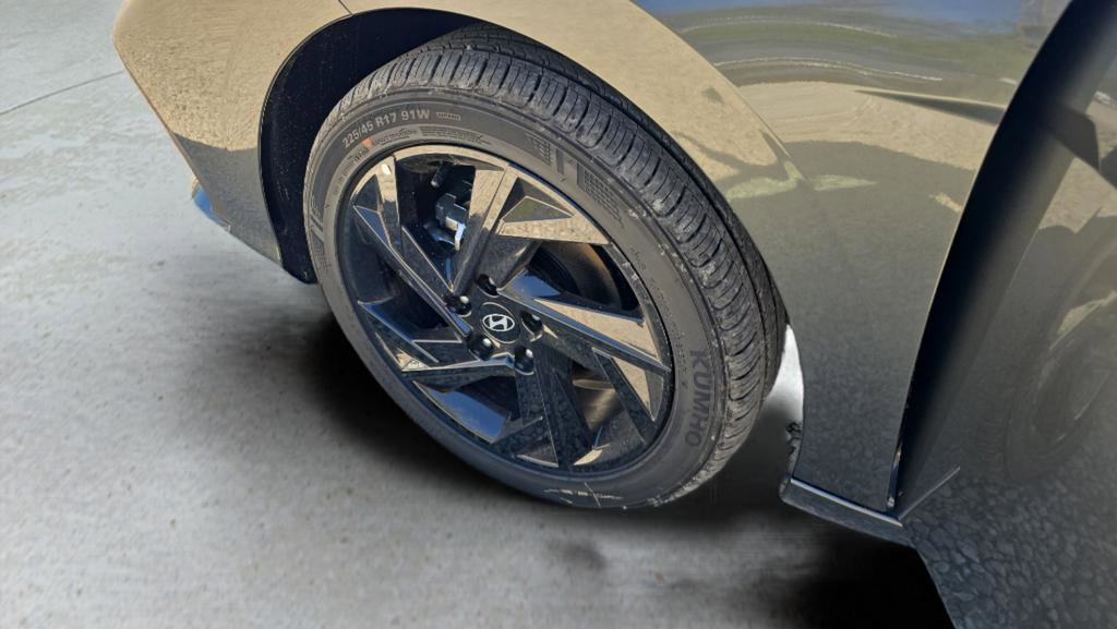 New 2026 Hyundai Elantra Sport FWD image 32